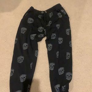 Super preppy south moon under skull sweatpants